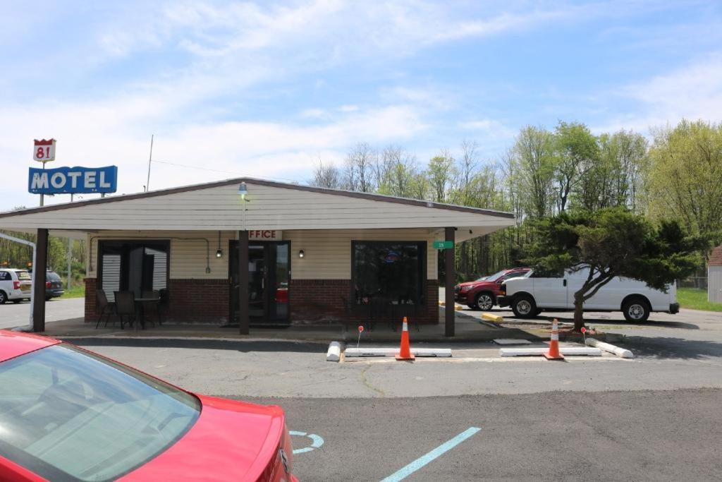 Motel 81 Dalton Экстерьер фото